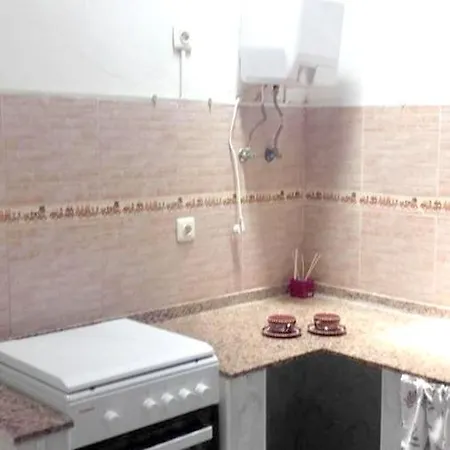 House With One Bedroom In With Wonderful Mountain View And Wifi 12 Km From The Beach Hébergement de vacances *
