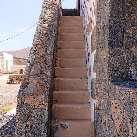 Ferienhaus House With One Bedroom In With Wonderful Mountain View And Wifi 12 Km From The Beach